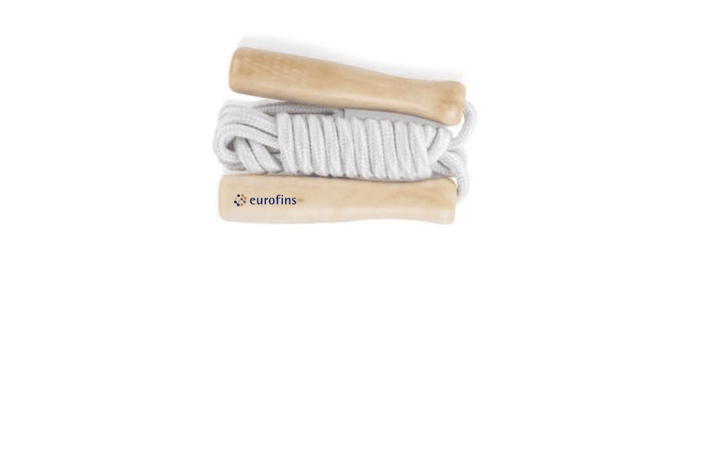Skipping rope with wooden handles