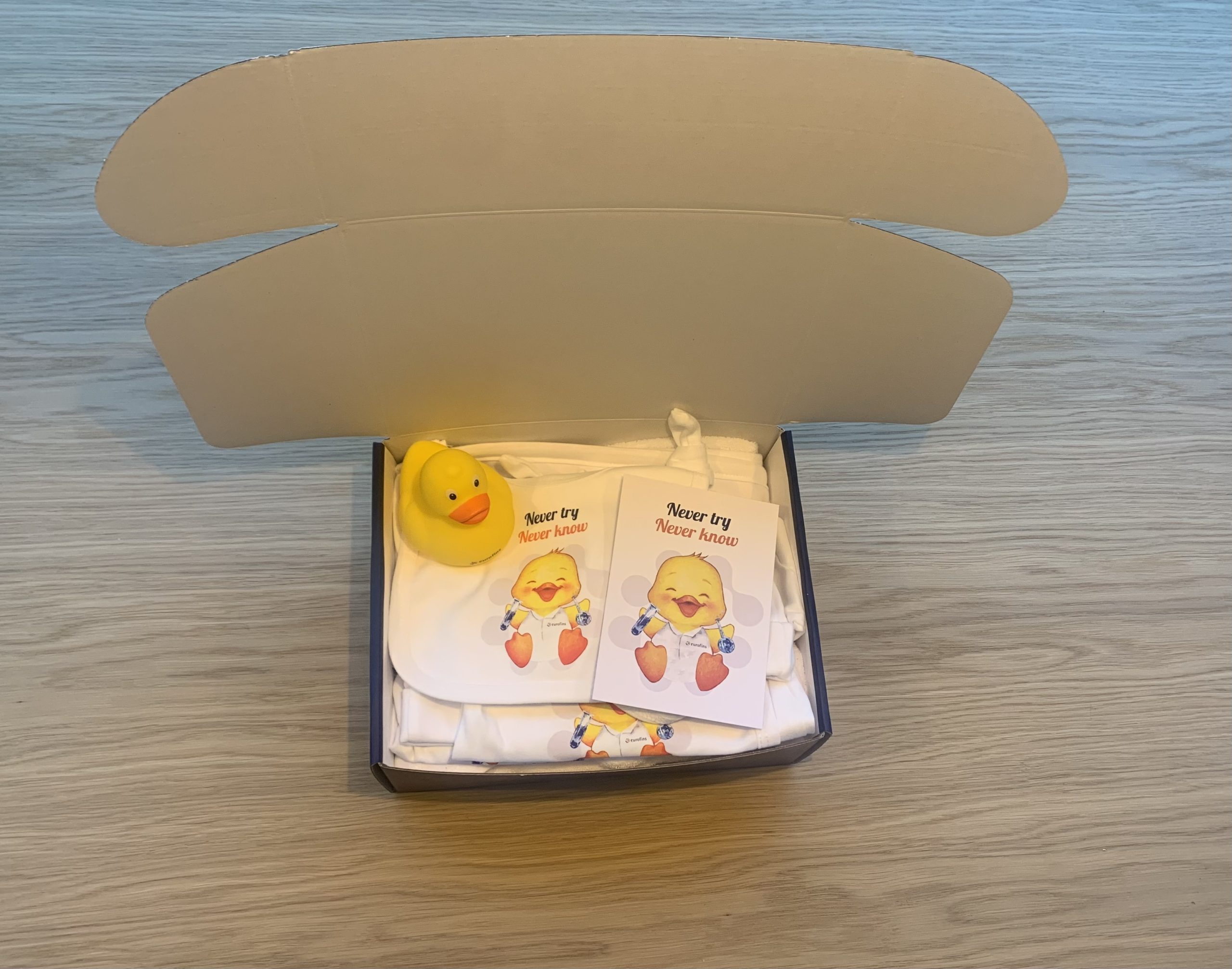 Gift box for new parents